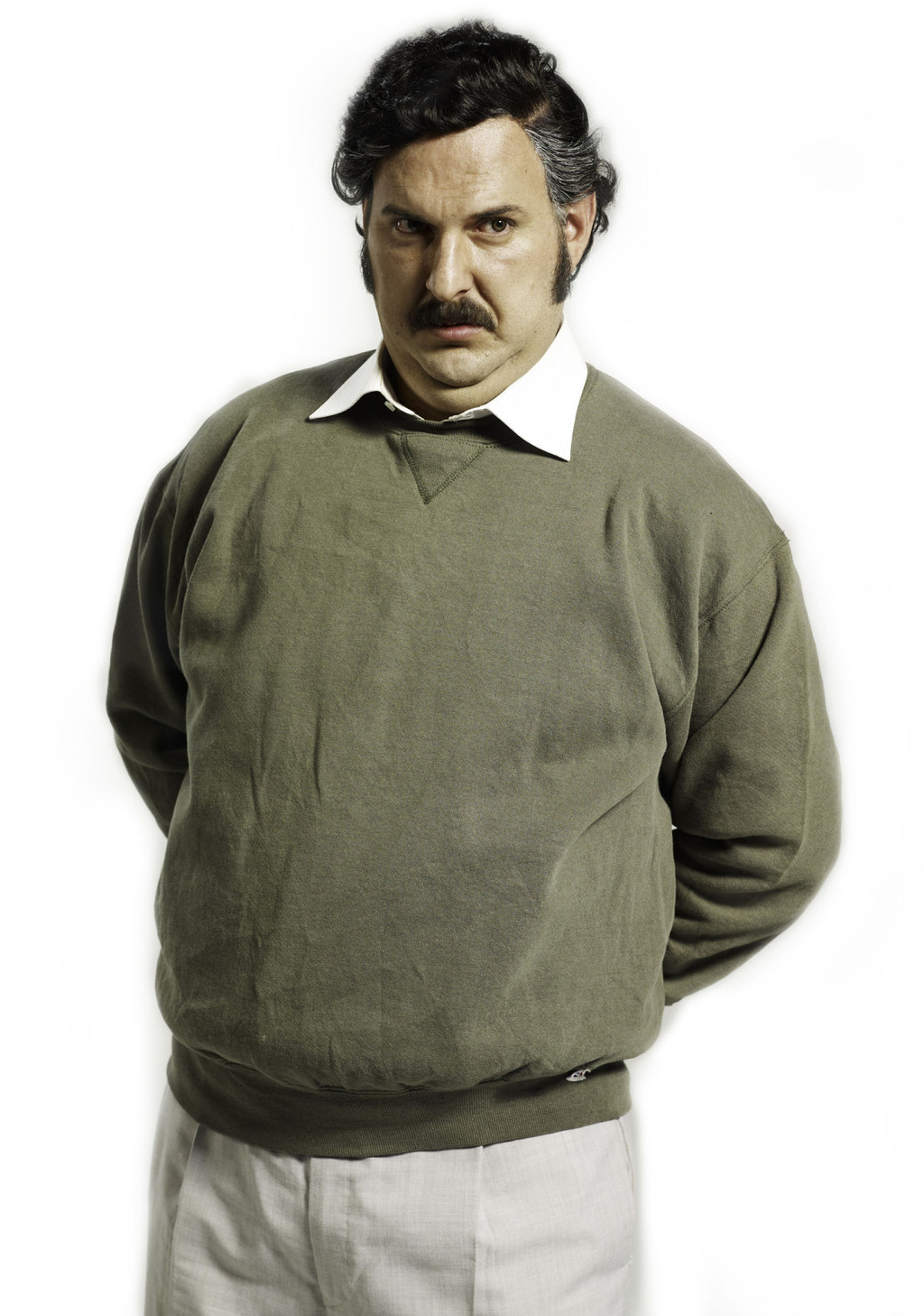 Luego De Ser Pablo Escobar Y Hugo Chavez Andres Parra Cambio Radicalmente De Look E Online Latino Mx